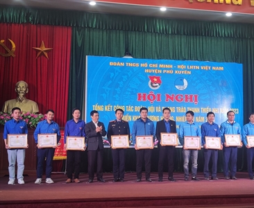 Chi đoàn Viện KSND huyện Phú Xuyên đạt thành tích xuất xắc trong công tác...